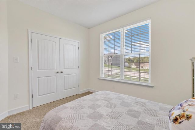 210 GRANITE LN, Hanover, PA 17331