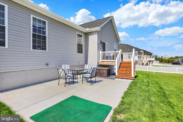 210 GRANITE LN, Hanover, PA 17331