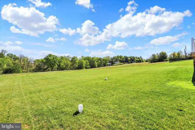 210 GRANITE LN, Hanover, PA 17331