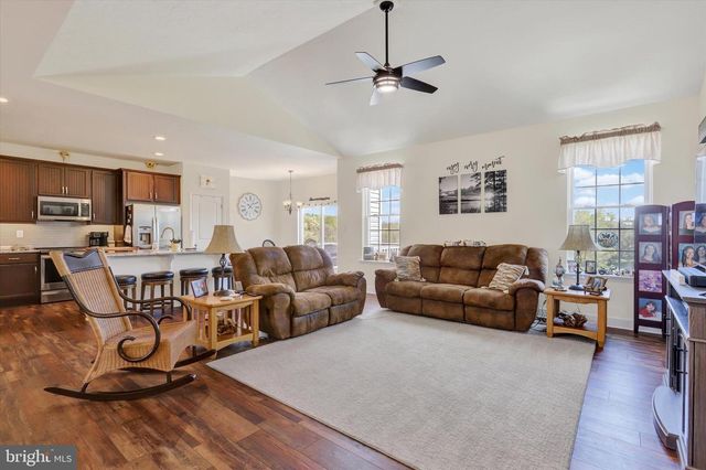 210 GRANITE LN, Hanover, PA 17331