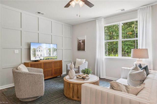 305 Sailors WAY, Elizabeth City, NC 27909