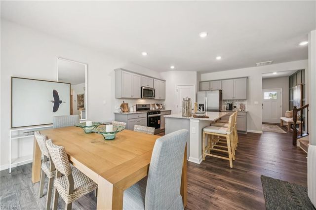 305 Sailors WAY, Elizabeth City, NC 27909