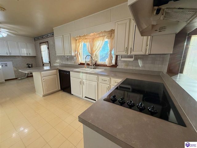 114 N Logsdon Parkway, Radcliff, KY 40160