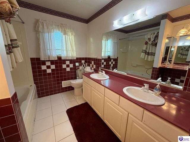 114 N Logsdon Parkway, Radcliff, KY 40160