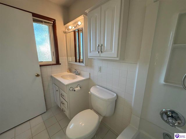 114 N Logsdon Parkway, Radcliff, KY 40160