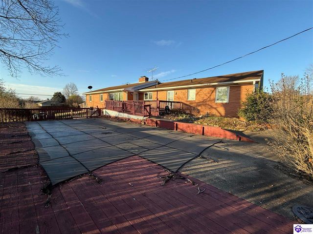 114 N Logsdon Parkway, Radcliff, KY 40160