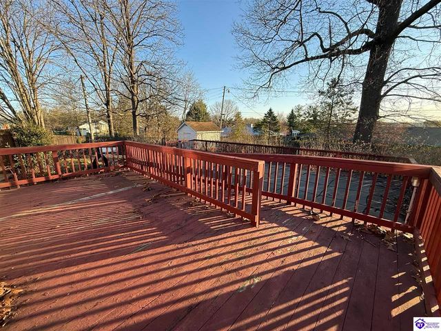 114 N Logsdon Parkway, Radcliff, KY 40160