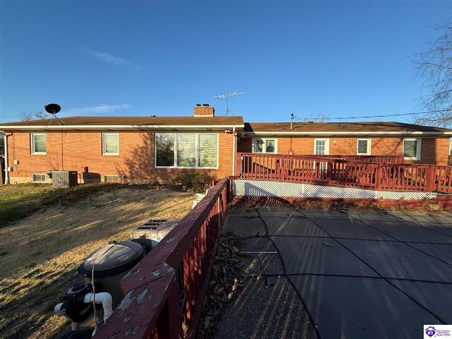 114 N Logsdon Parkway, Radcliff, KY 40160