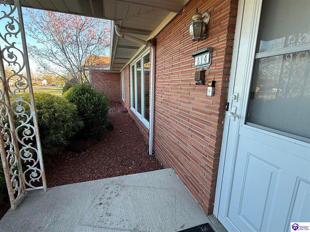 114 N Logsdon Parkway, Radcliff, KY 40160