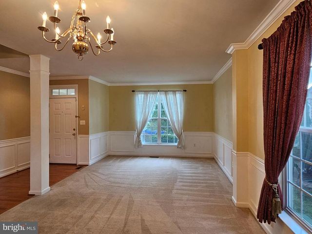 9703 INKWOOD DR, Fredericksburg, VA 22407