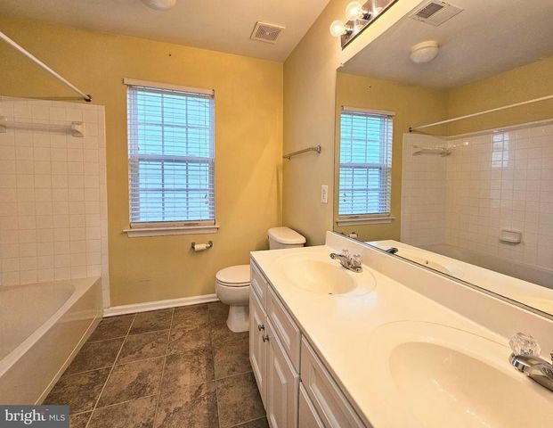 9703 INKWOOD DR, Fredericksburg, VA 22407