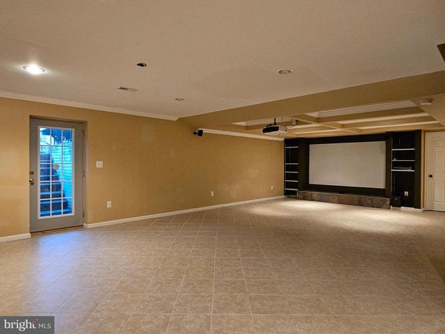 9703 INKWOOD DR, Fredericksburg, VA 22407