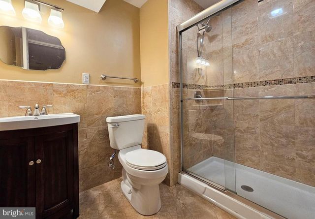 9703 INKWOOD DR, Fredericksburg, VA 22407