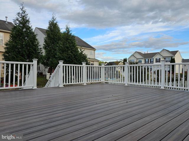 9703 INKWOOD DR, Fredericksburg, VA 22407