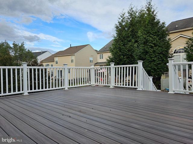 9703 INKWOOD DR, Fredericksburg, VA 22407