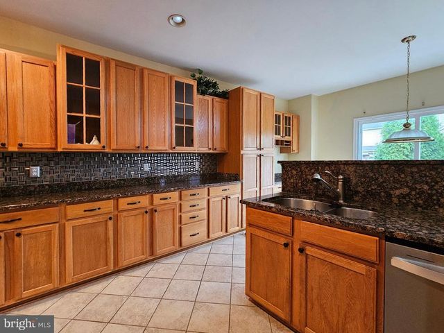 9703 INKWOOD DR, Fredericksburg, VA 22407