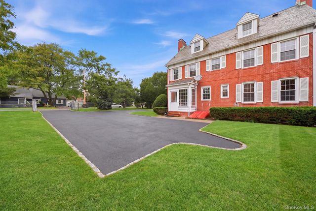 45 Tennyson Avenue, Westbury, NY 11590