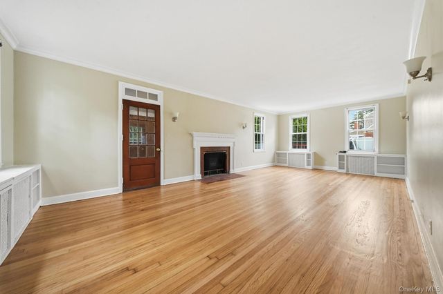 45 Tennyson Avenue, Westbury, NY 11590
