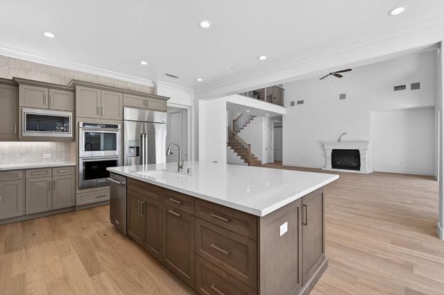 11664 N Range View Drive, Fresno, CA 93730