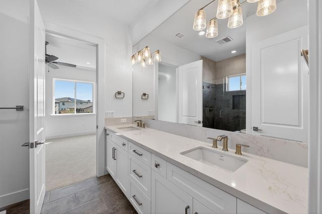 11664 N Range View Drive, Fresno, CA 93730