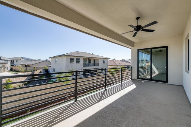 11664 N Range View Drive, Fresno, CA 93730