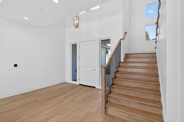 11664 N Range View Drive, Fresno, CA 93730