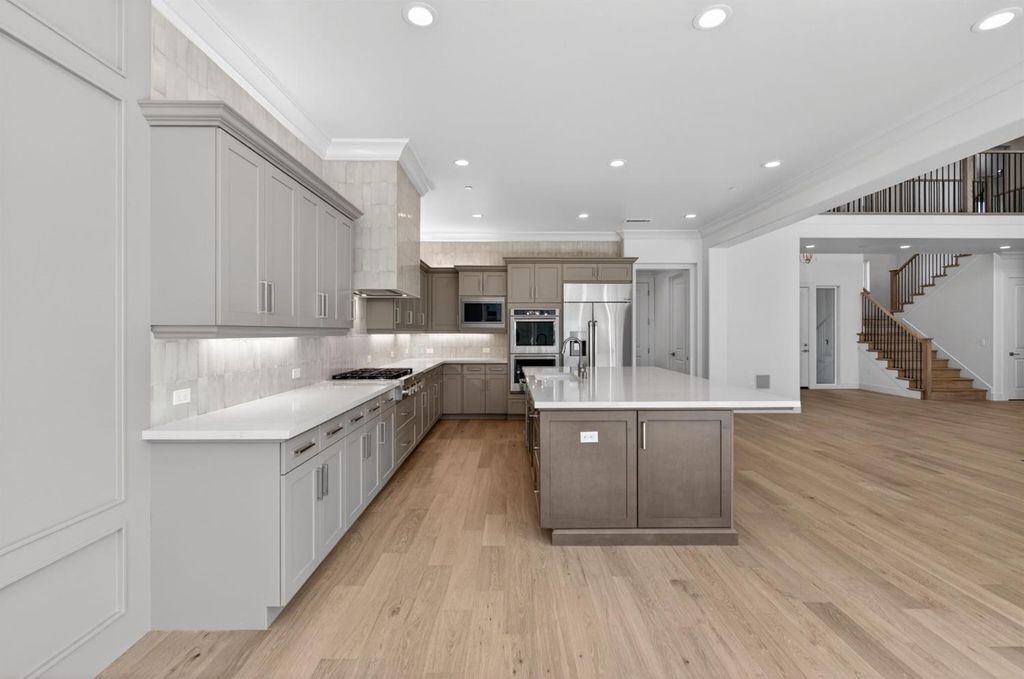 Image 22 of property listing at 11664 N Range View Drive, Fresno, CA 93730