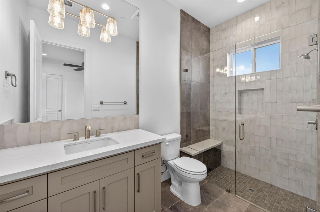 Image 32 of property listing at 11664 N Range View Drive, Fresno, CA 93730