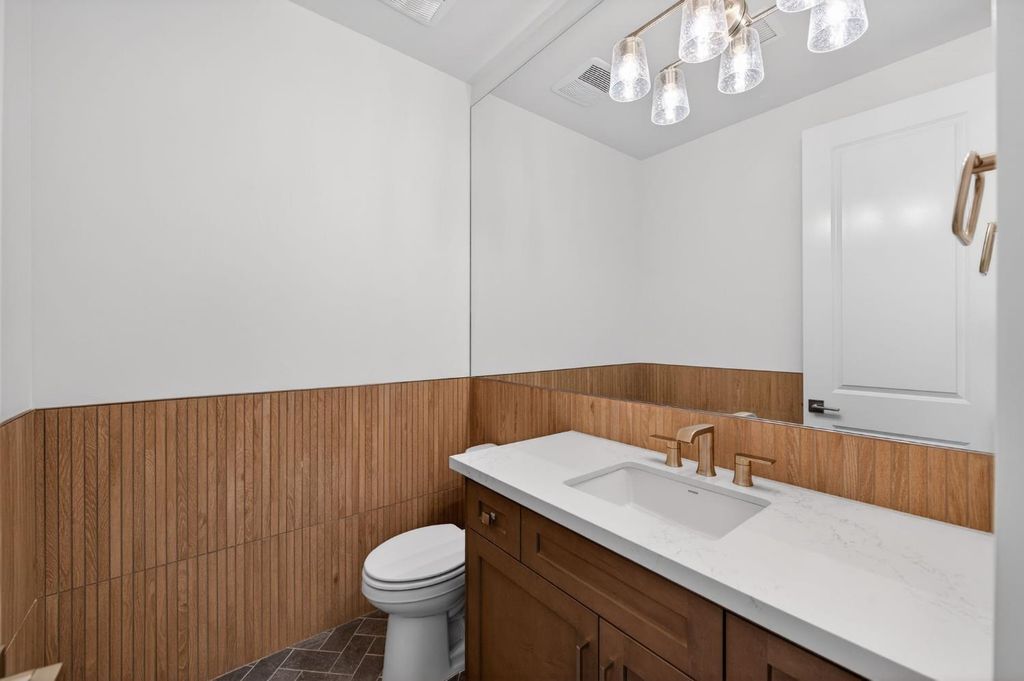 Image 35 of property listing at 11664 N Range View Drive, Fresno, CA 93730