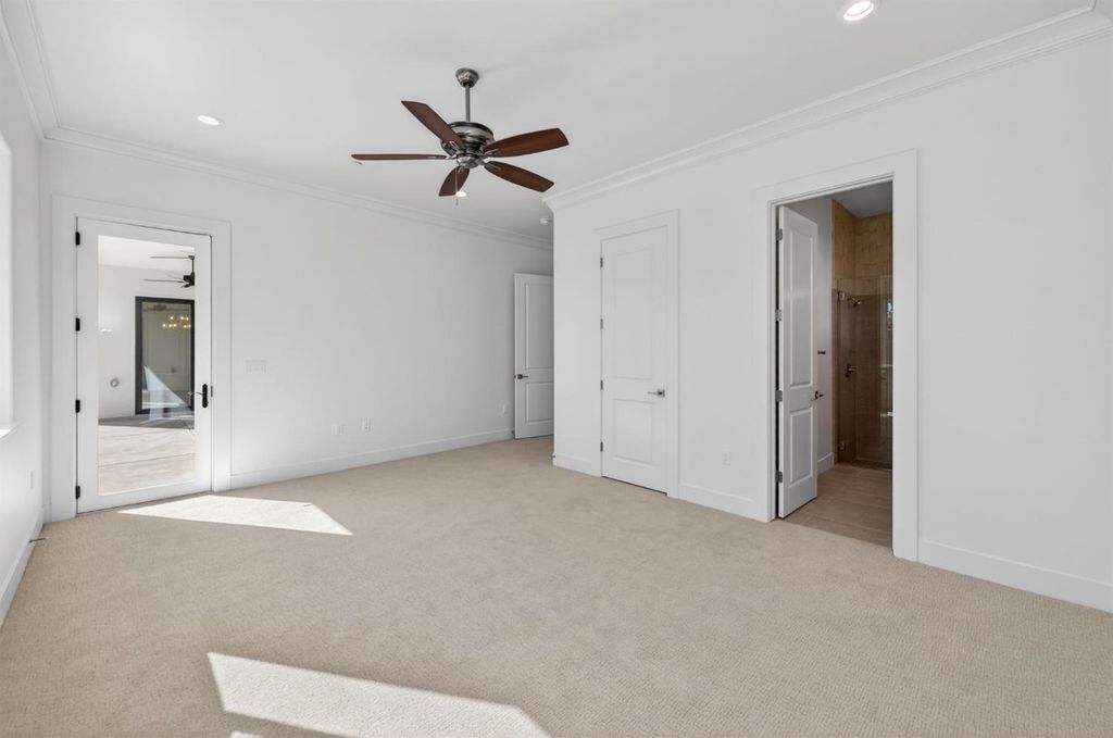 Image 37 of property listing at 11664 N Range View Drive, Fresno, CA 93730