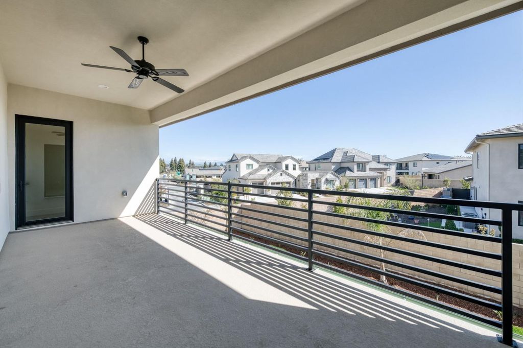 Image 64 of property listing at 11664 N Range View Drive, Fresno, CA 93730