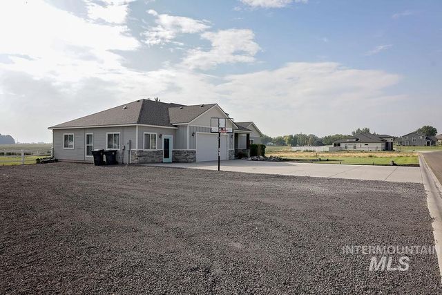 523 Tasia Brianna Dr W, Jerome, ID 83338