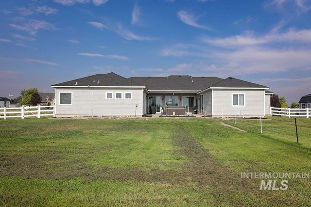 523 Tasia Brianna Dr W, Jerome, ID 83338