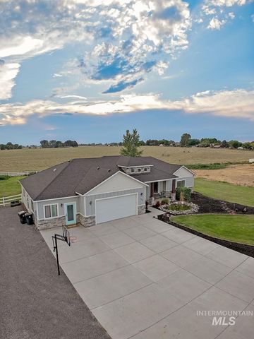 523 Tasia Brianna Dr W, Jerome, ID 83338