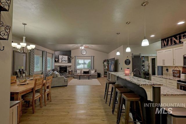 523 Tasia Brianna Dr W, Jerome, ID 83338