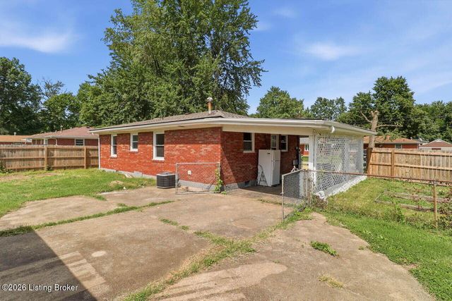 7208 Earl Dr, Louisville, KY 40258