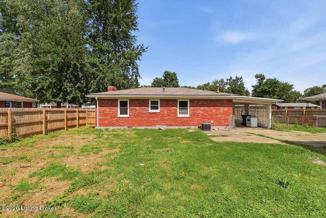 7208 Earl Dr, Louisville, KY 40258
