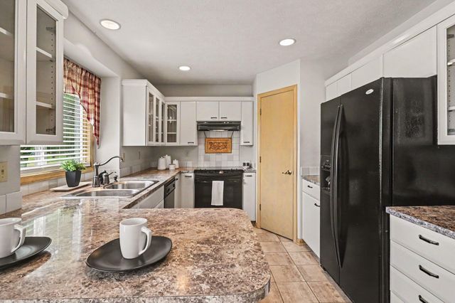 23939 MCPHERSON Avenue, Council Bluffs, IA 51503