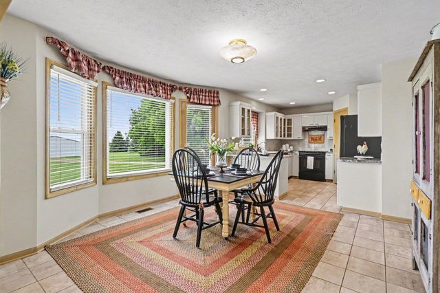 23939 MCPHERSON Avenue, Council Bluffs, IA 51503
