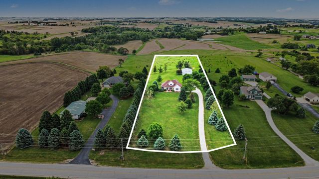 23939 MCPHERSON Avenue, Council Bluffs, IA 51503