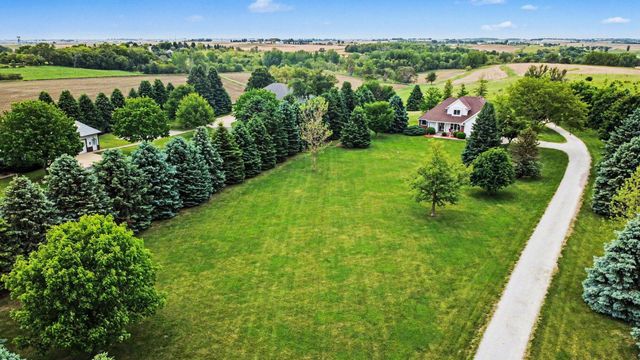 23939 MCPHERSON Avenue, Council Bluffs, IA 51503