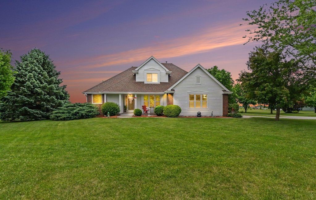 23939 MCPHERSON Avenue, Council Bluffs, IA 51503