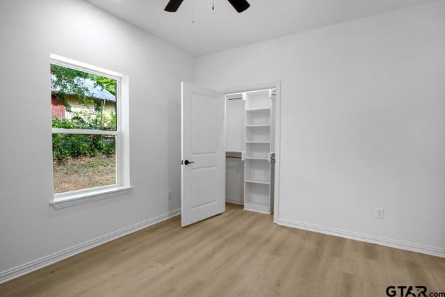 1610 W Barrett, Tyler, TX 75702