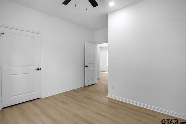 1610 W Barrett, Tyler, TX 75702