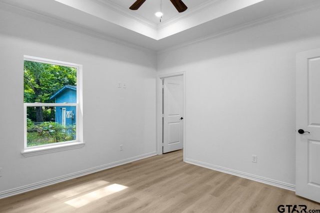 1610 W Barrett, Tyler, TX 75702