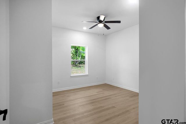 1610 W Barrett, Tyler, TX 75702