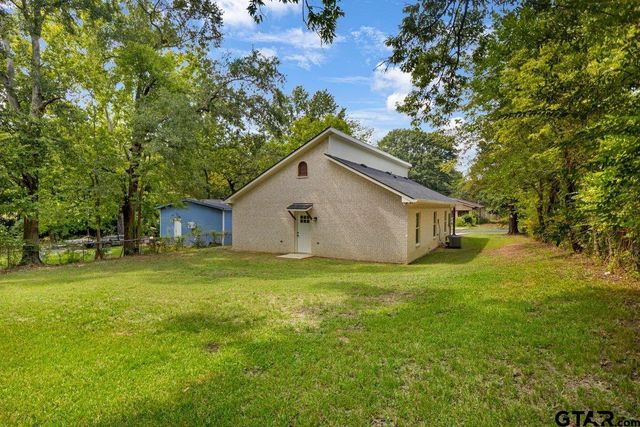 1610 W Barrett, Tyler, TX 75702