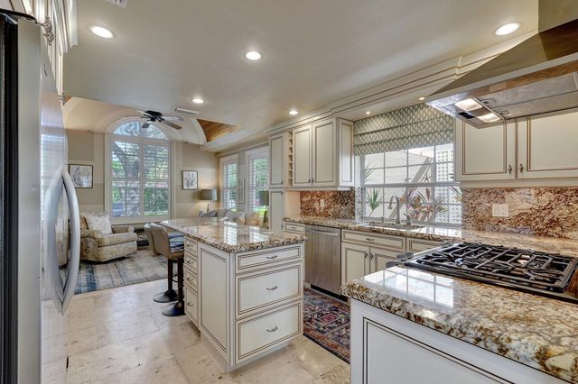 1 VIA VERONA, Palm Beach Gardens, FL 33418