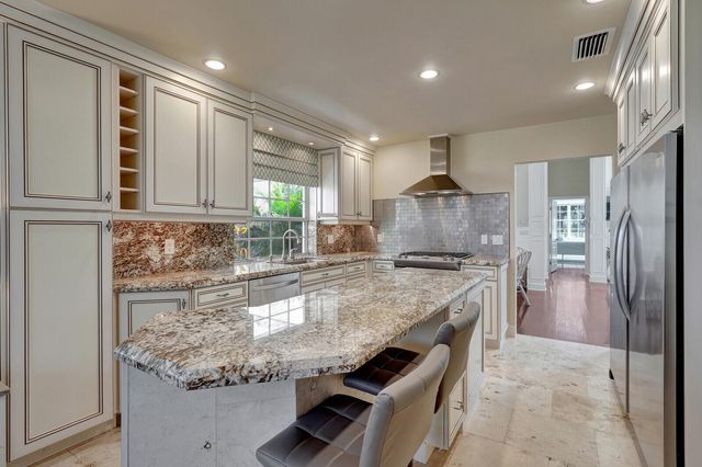 1 VIA VERONA, Palm Beach Gardens, FL 33418