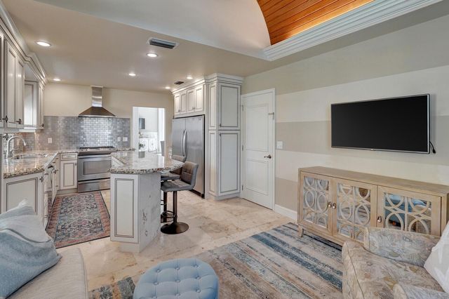 1 VIA VERONA, Palm Beach Gardens, FL 33418